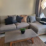 Charming 2 Bedroom Cottage In Noordhoek Surrounds