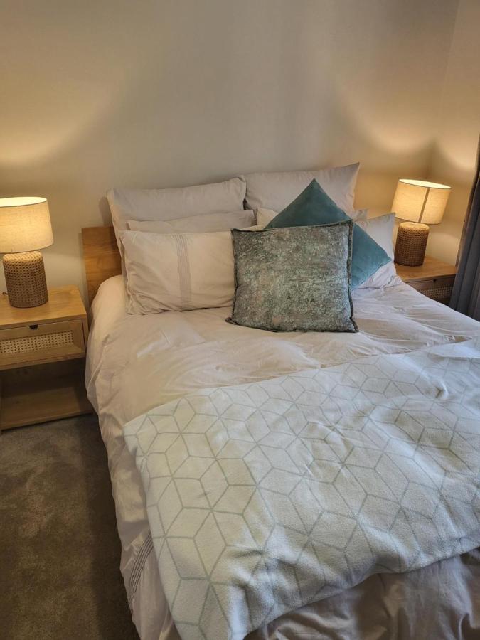 Charming 2 Bedroom In Noordhoek Surrounds Apartment Cape Town