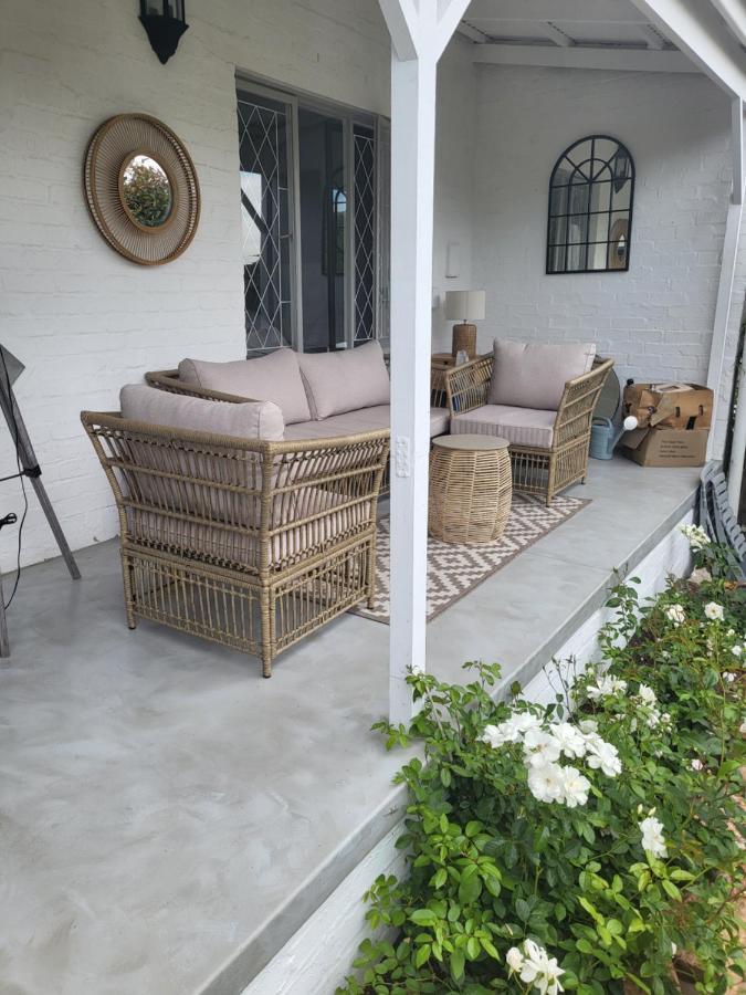 Charming 2 Bedroom In Noordhoek Surrounds *